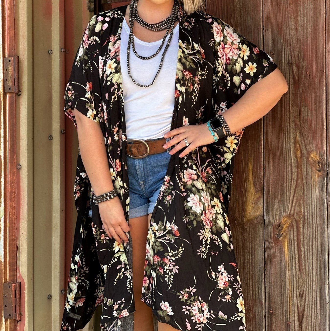 Black Floral Short-Sleeve Kimono