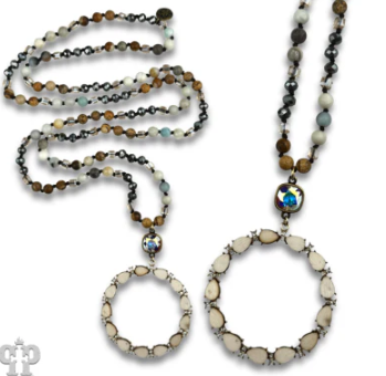 Wood teardrop and rhinestone circle pendant necklace