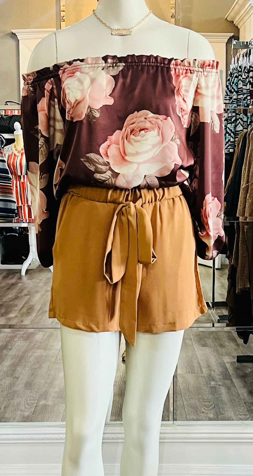 HIGH WAIST SHORTS