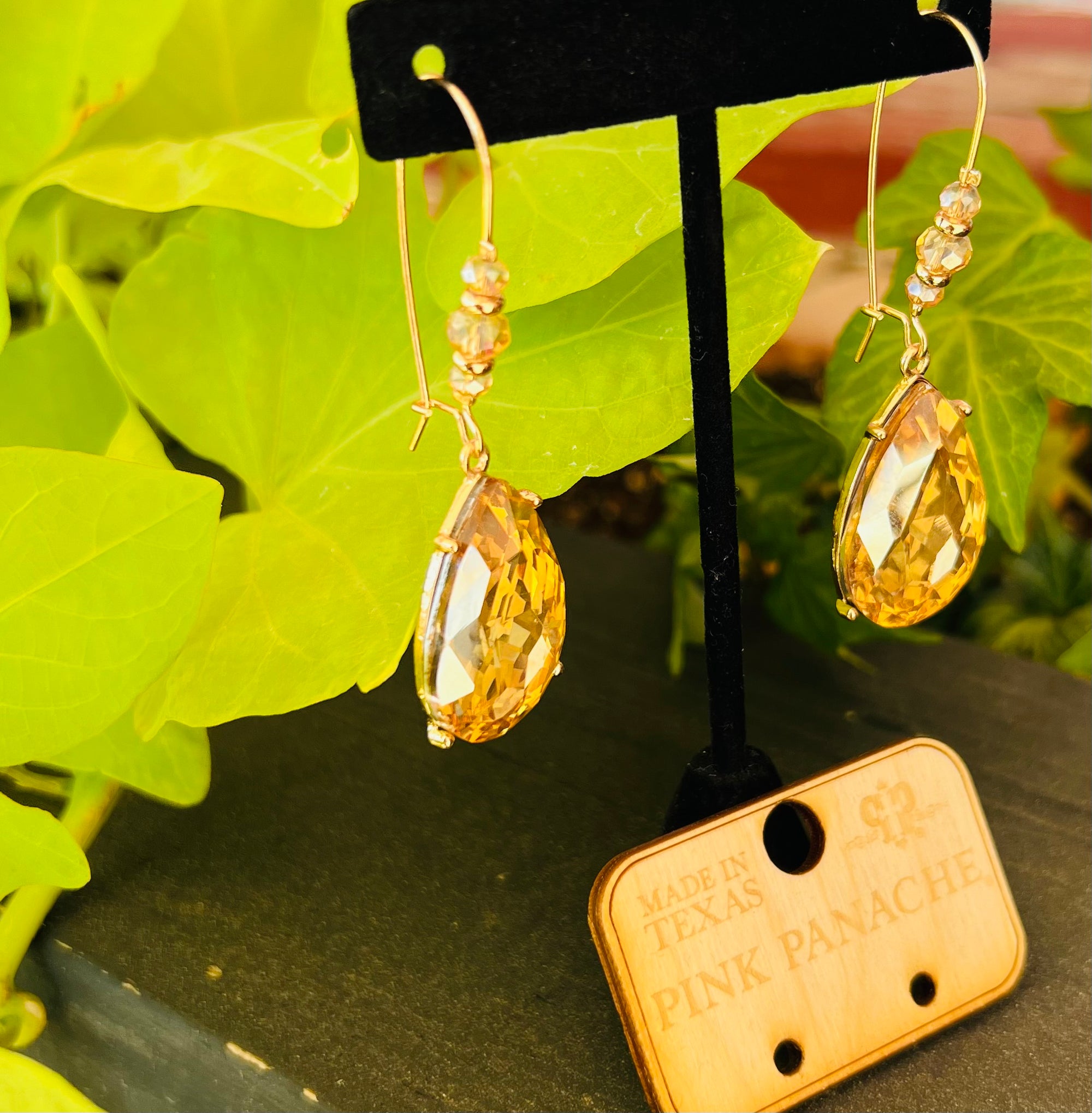 GOLDEN TEARDROP WIRE EARRINGS