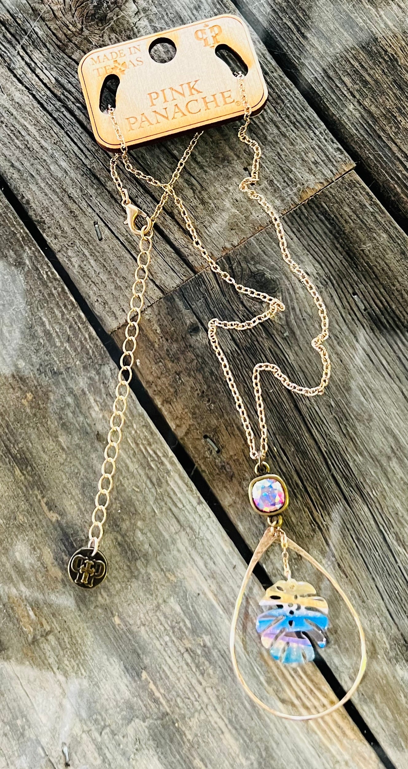 PINK PANACHE LEAFLET NECKLACE