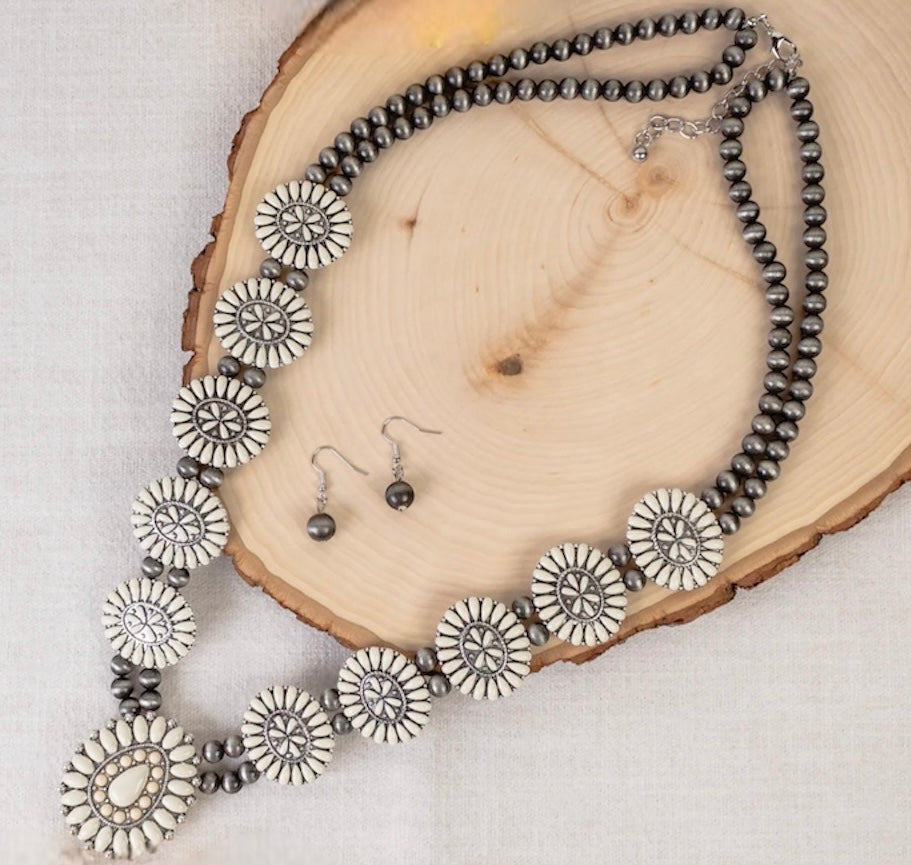 "Ivory & Silver" Squash Blossom Necklace