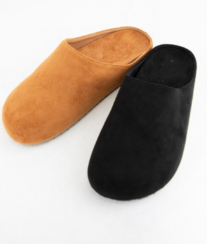 SLIP ON MULES