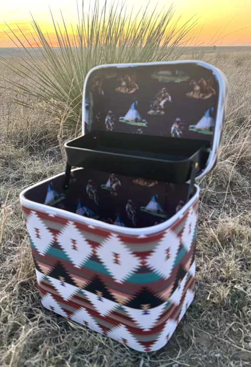 WILD PLAINS MAKEUP BOX