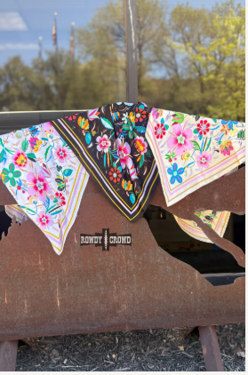 SMALL FEARLESS FLORAL WILD RAG