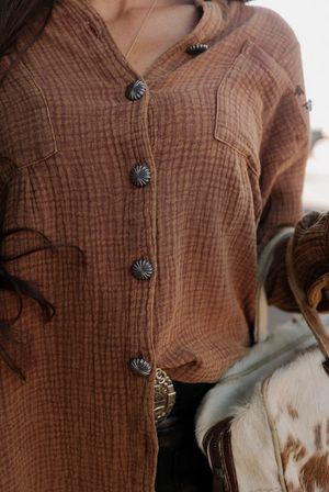 ACRES BUTTON UP *SADDLE