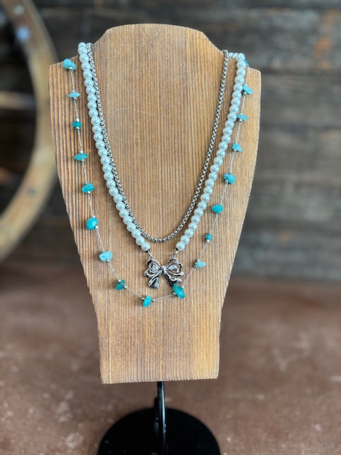 LAYERED BOW NECKLACE