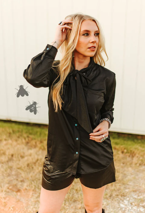 LEATHER OUTLAW *MIDNIGHT