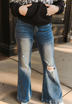 DARK WASH HIGH RISE TROUSER JEANS