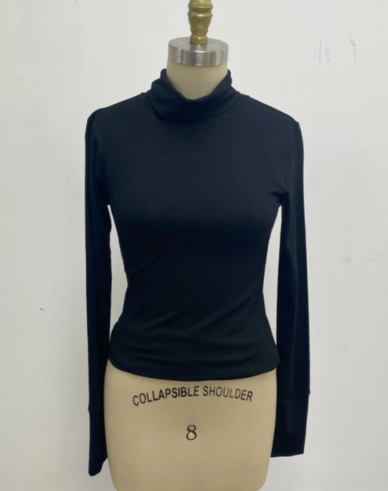 RIBBED TURTLENECK