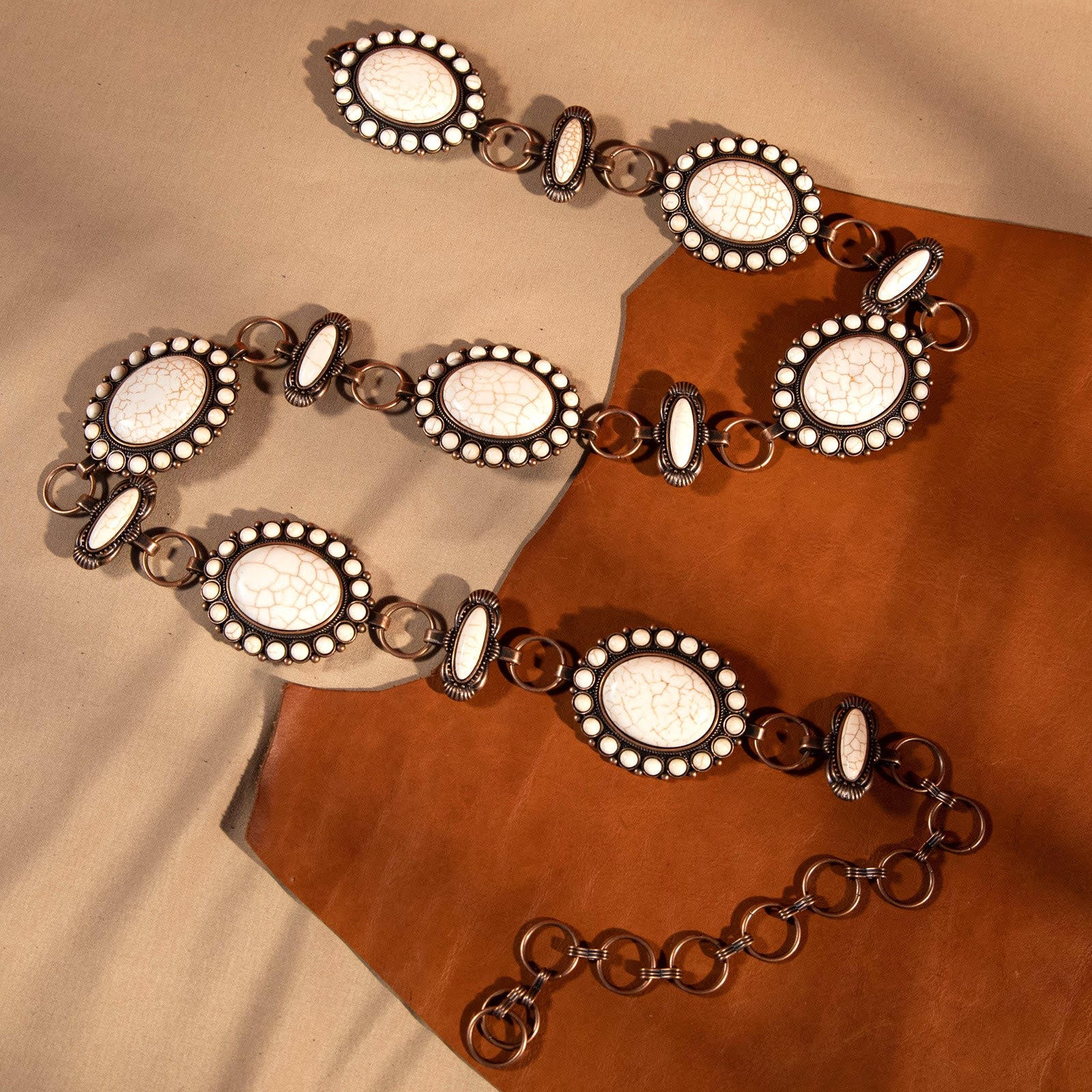 RUSTIC COUTURE WESTERN OVAL STONE CONCHO LINK CHAIN BELT