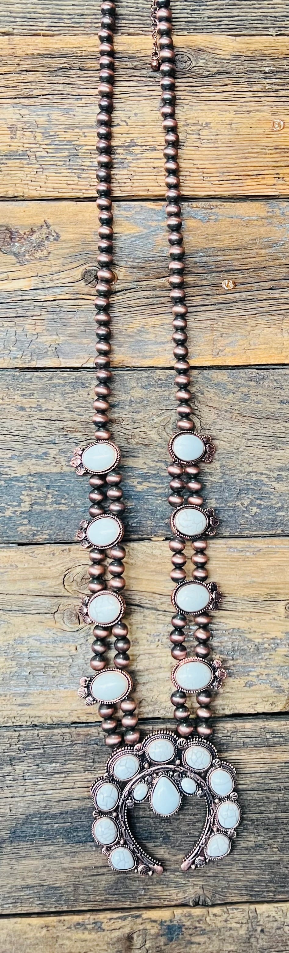 Western Concho Necklace (Copper/White)