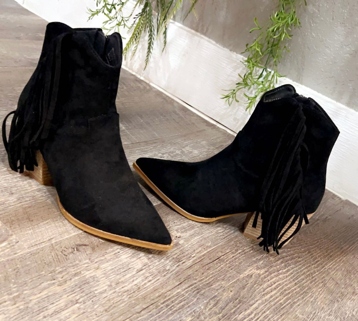 Pointed Toe Tassel Black Booties