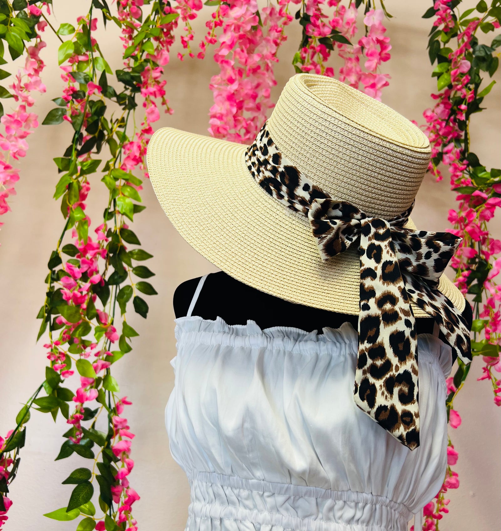 BEACH/SUN HAT WITH LEOPARD BAND