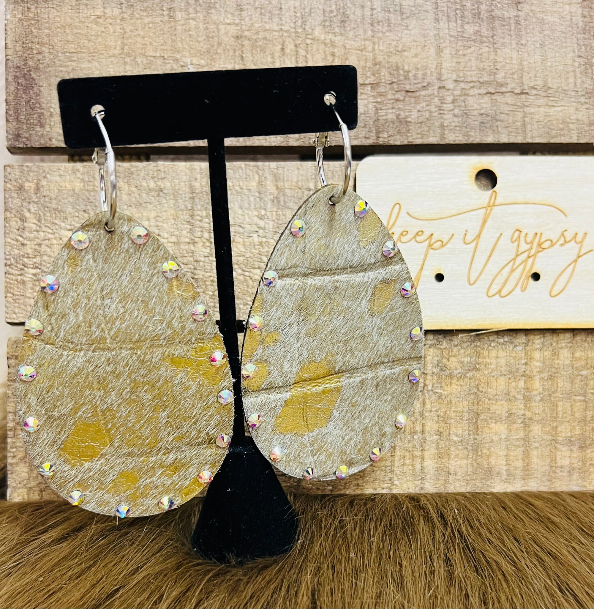 KEEP IT GYPSY GOLD LEOPARD TEARDROP EARRINGS