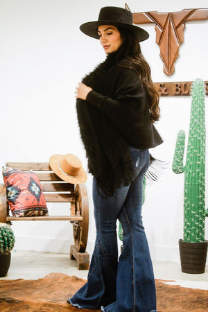 Poncho Sweater W Fur & Fringes